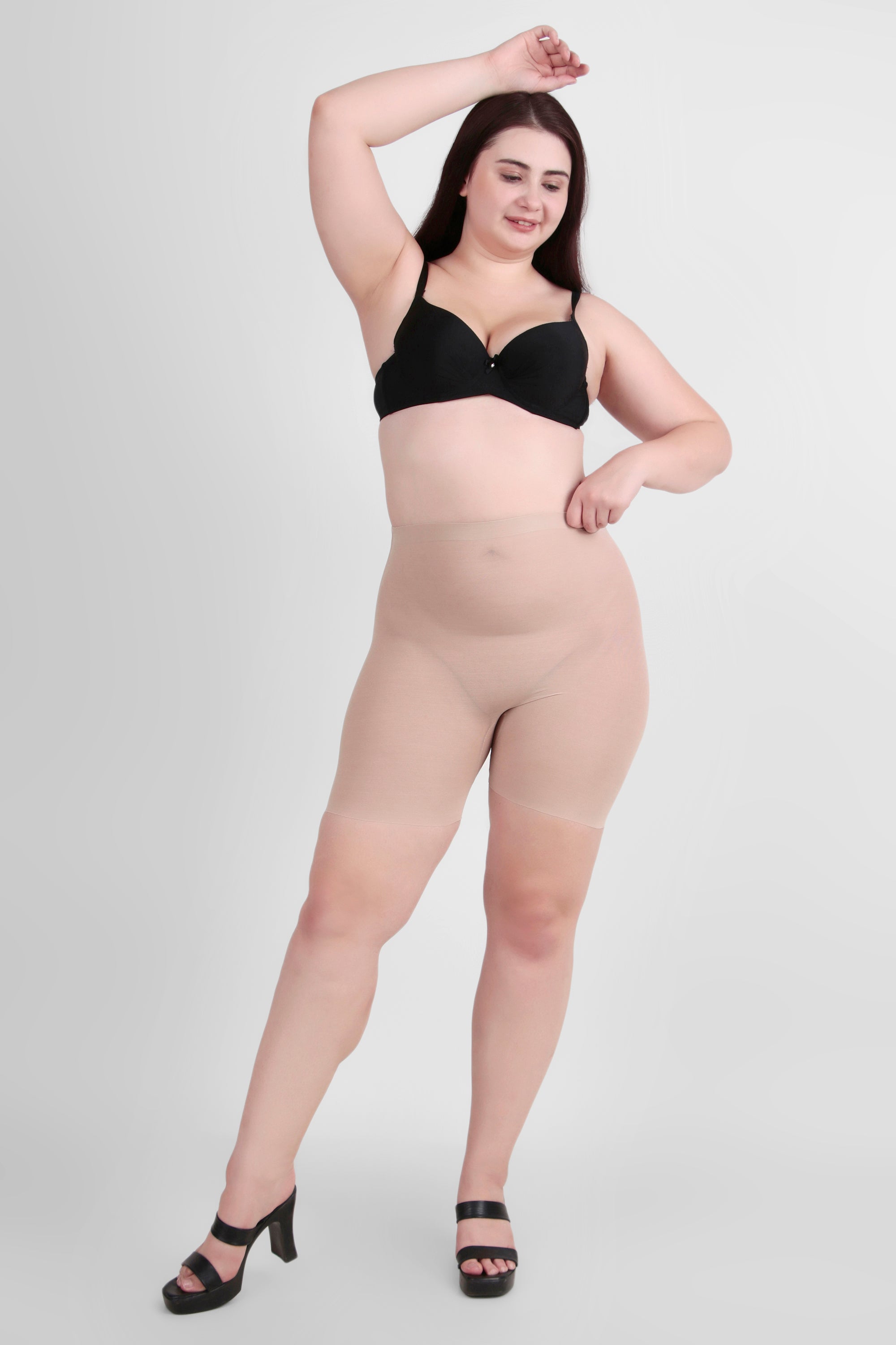 Emio Low Back Short
